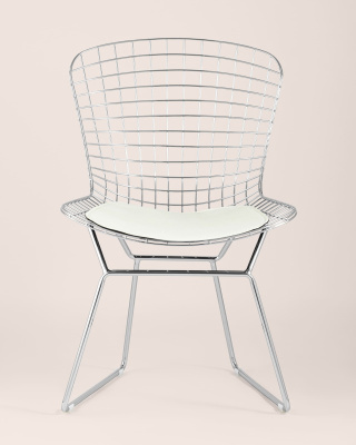 Стул обеденный Bertoia хромированный с белой подушкой. Фото